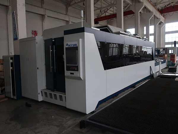 சீன நார் லேசர் கட்டிங் மெஷின் விலை 1000W